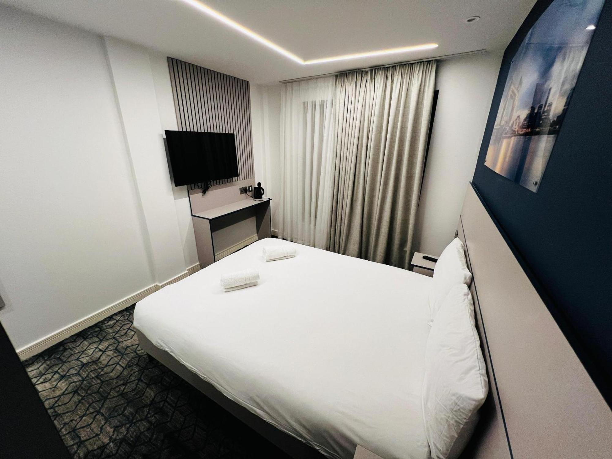 Ilford Grand Hotel Екстер'єр фото